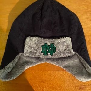 Blue and grey winter ND hat